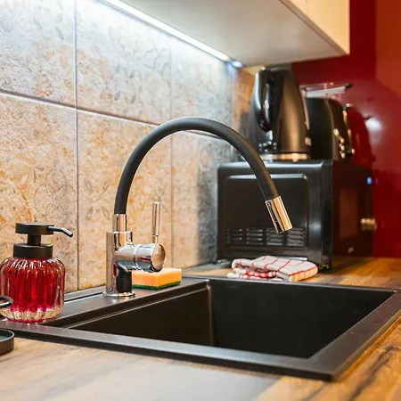Baross 15 - New Stylish In The Center Apartman
